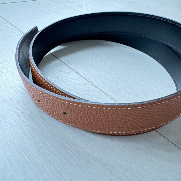 Hermès Reversible Togo Leather Strap Belt Black / Tan 95 cm - Picture 5 of 14